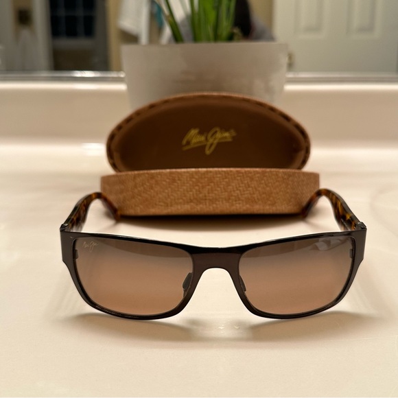 Maui Jim Sunglasses - Picture 7 of 11